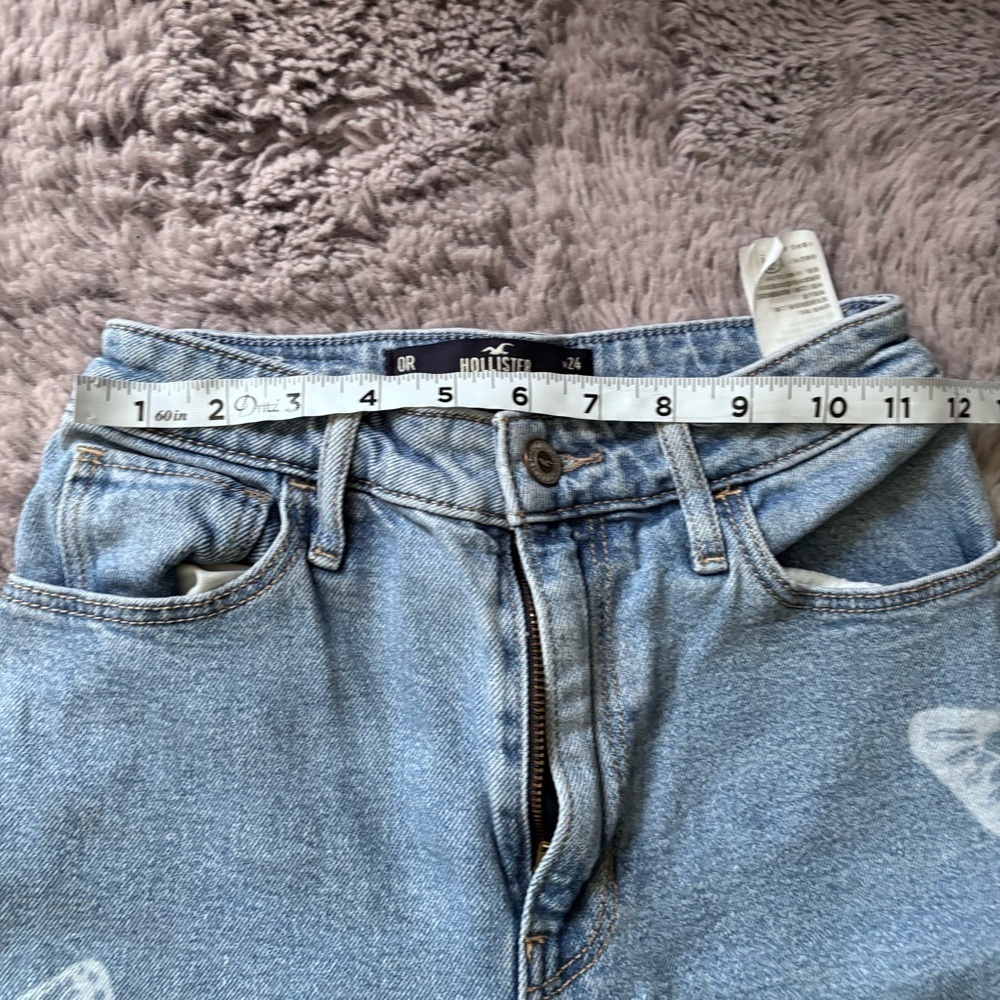 ⭐️⭐️⭐️Hollister wide leg Butterfly Denim Jeans size 0 - Picture 9 of 10